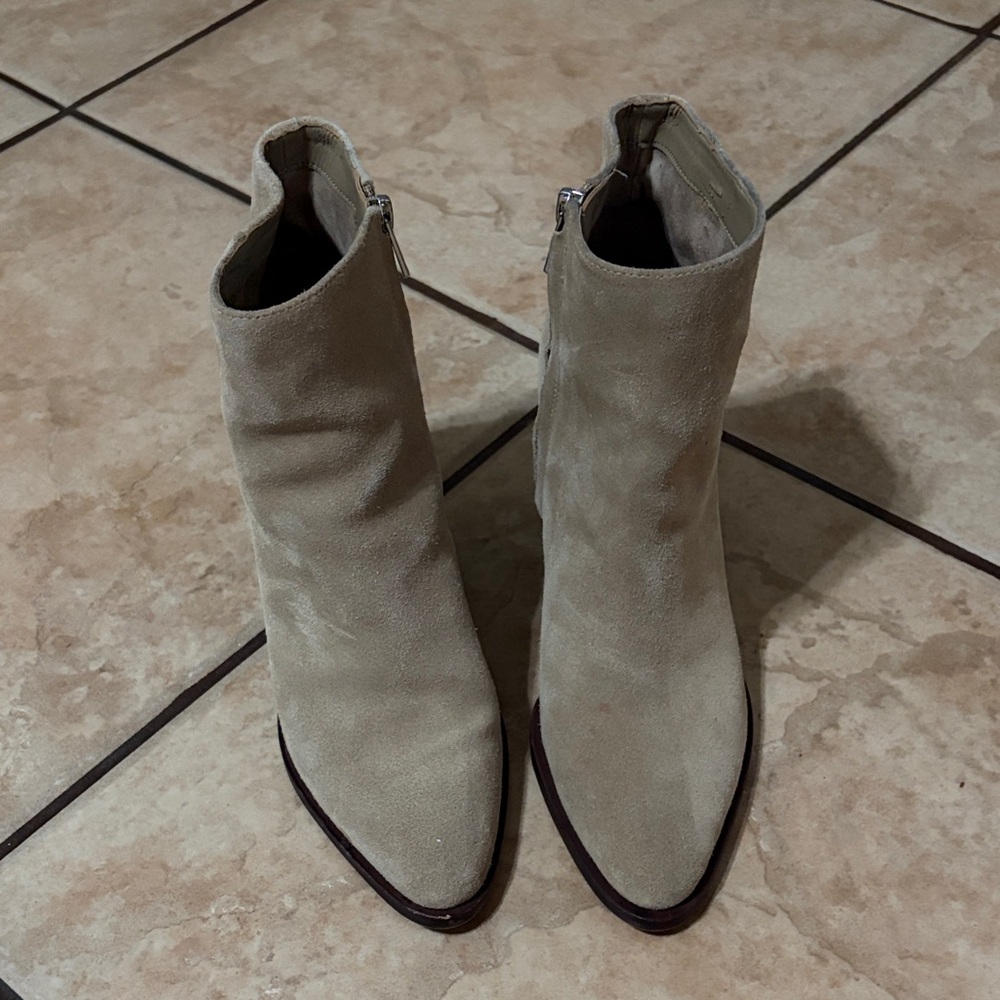 Sam Edelman Cream Ankle Booties
